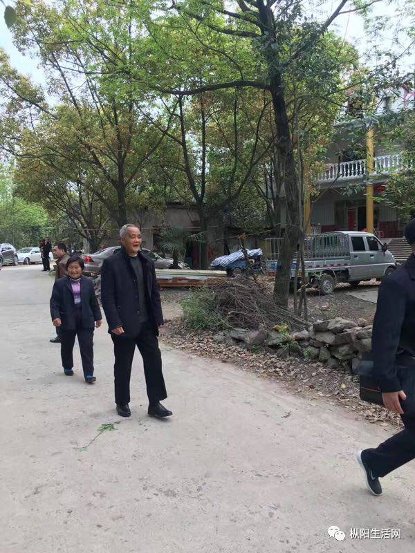 點擊瀏覽下一頁